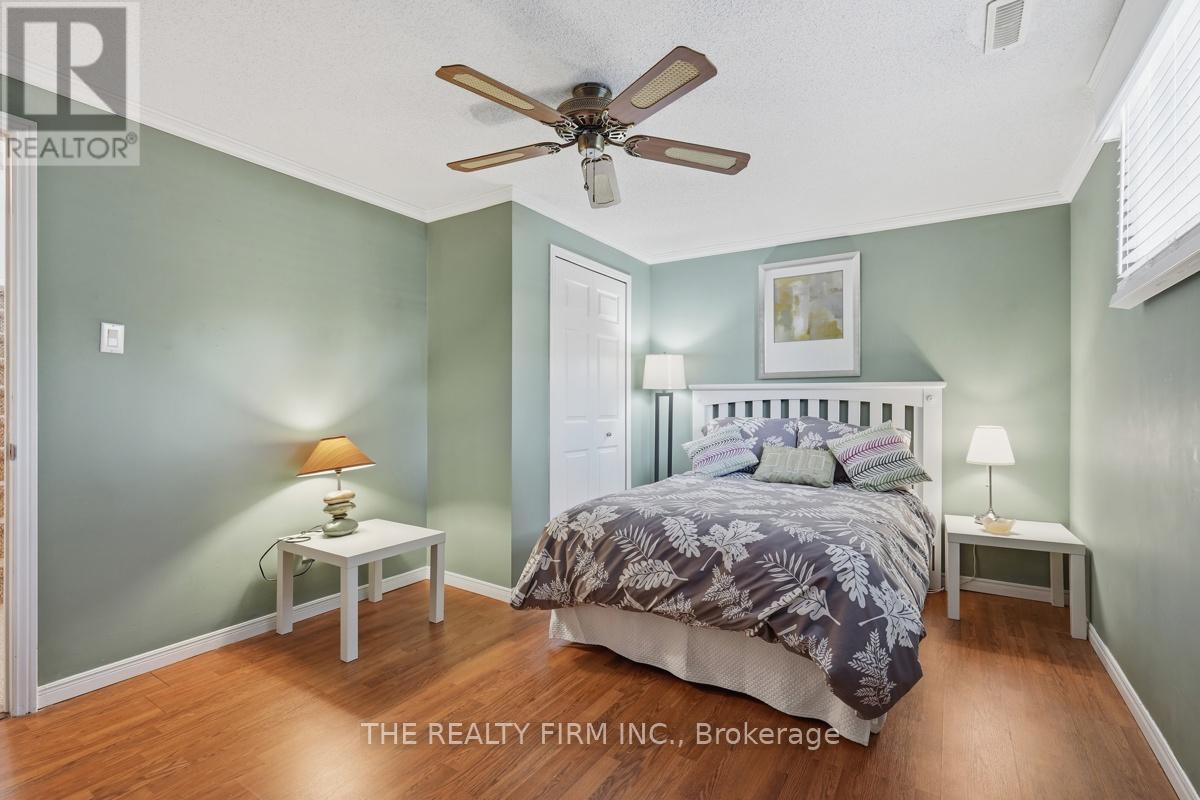 43 CLARA CRESCENT - 23
