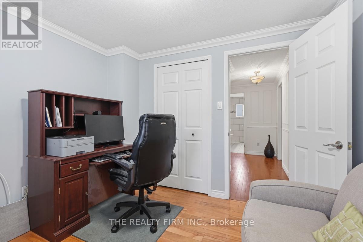 43 CLARA CRESCENT - 31