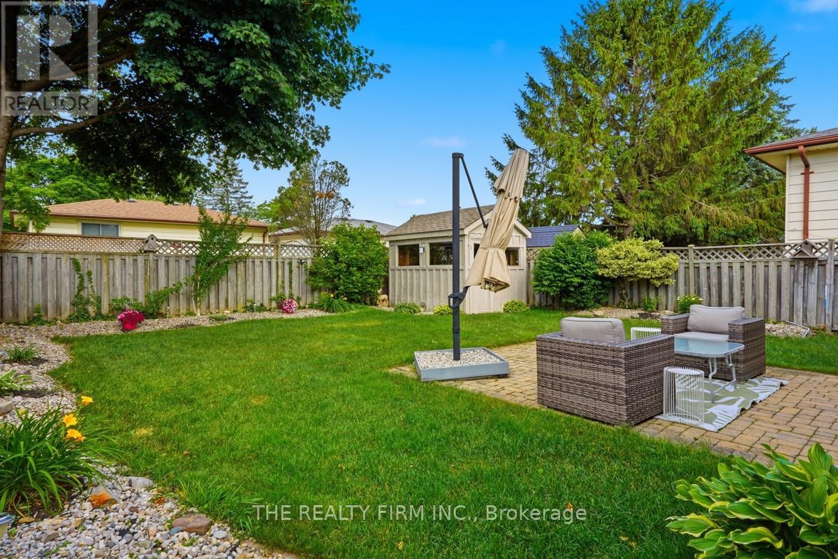 43 CLARA CRESCENT - 37
