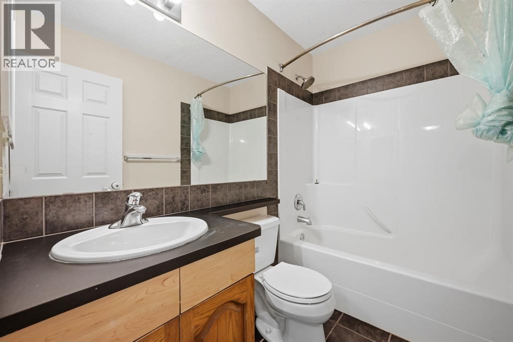 646 Everridge Drive SW - 25