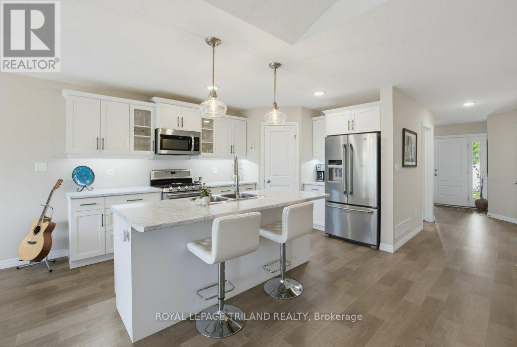 226 PEACH TREE BOULEVARD - 12