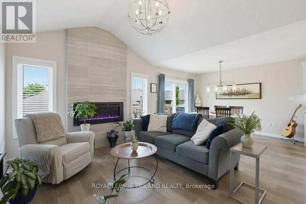 226 PEACH TREE BOULEVARD - 17