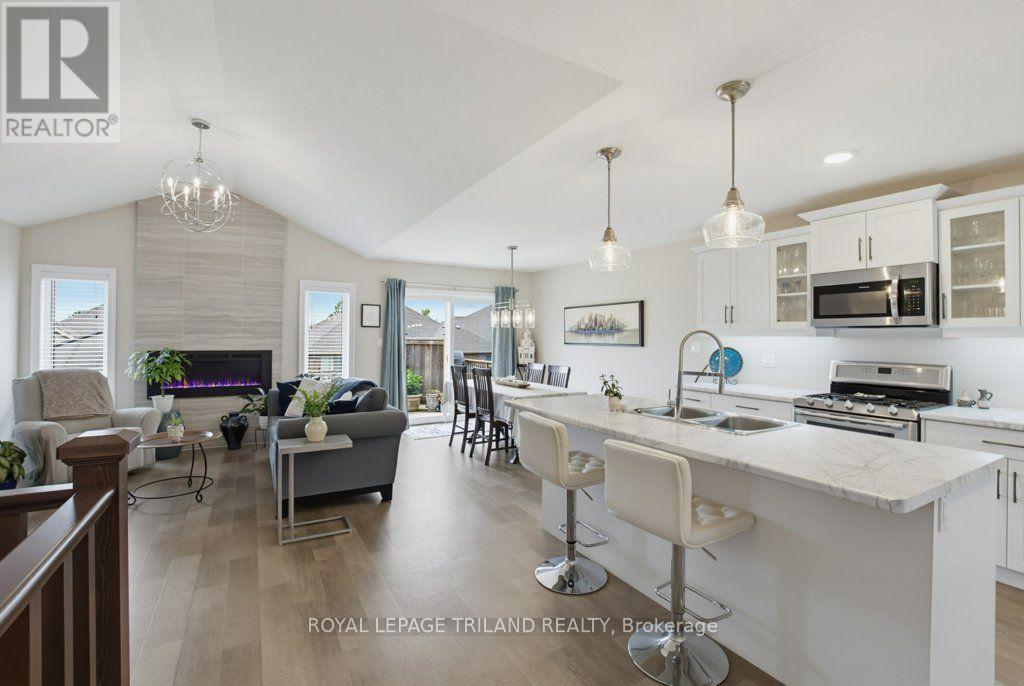 226 PEACH TREE BOULEVARD - 2