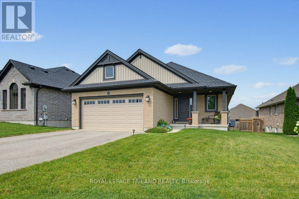 226 PEACH TREE BOULEVARD - 6