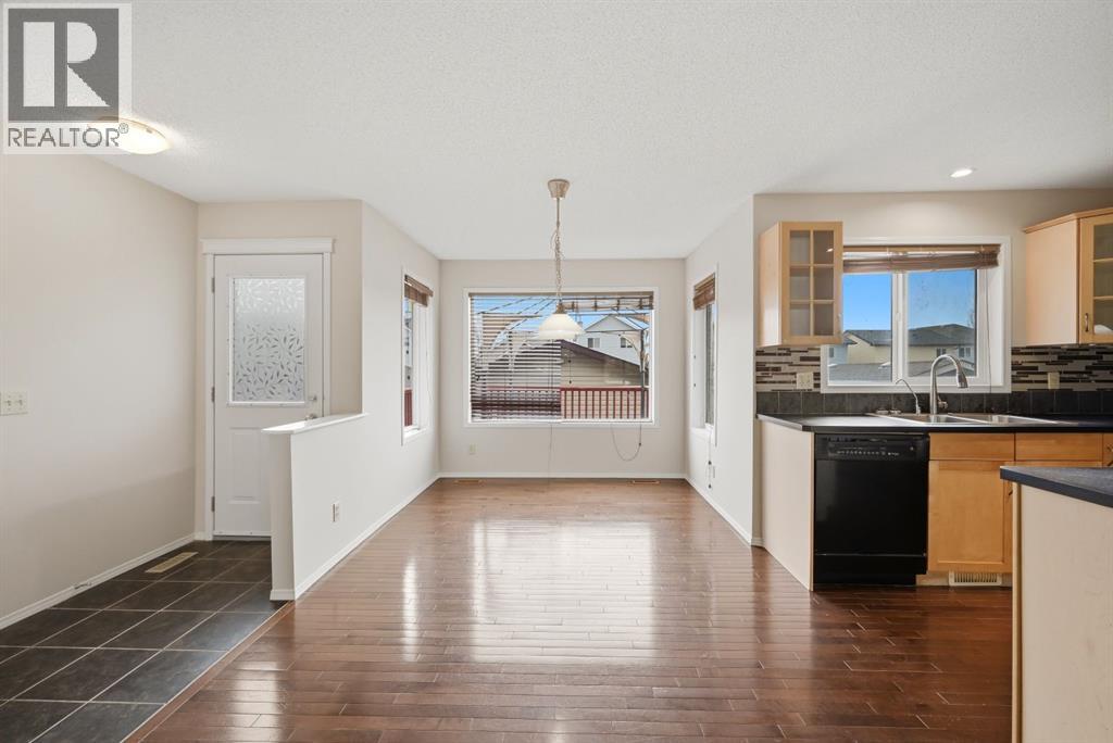 646 Everridge Drive SW - 12