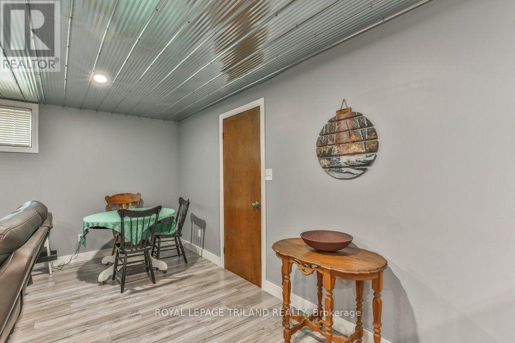 425 QUEEN STREET - 28