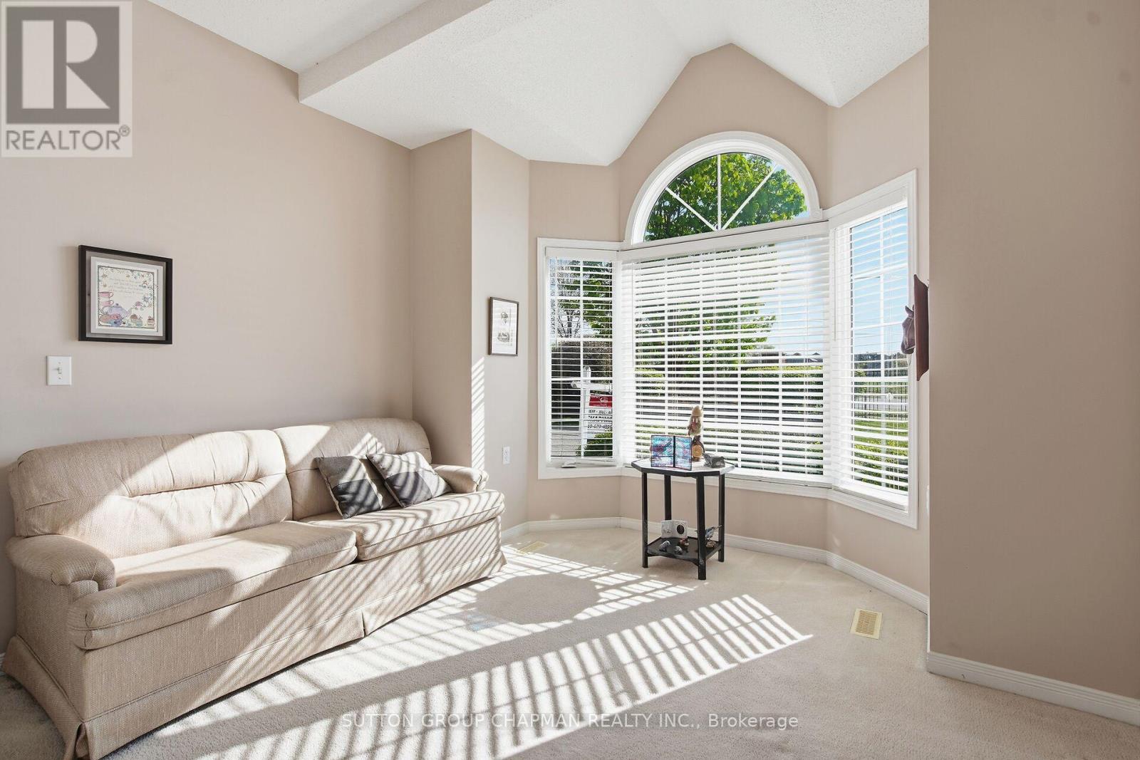 #41 1555 HIGHBURY AVENUE N - 10
