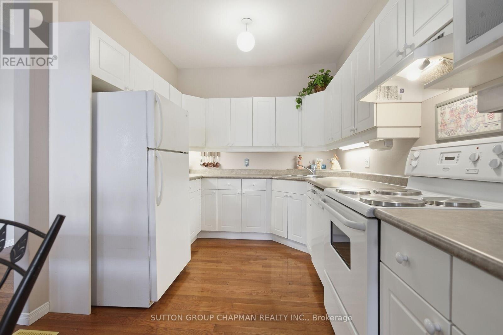 #41 1555 HIGHBURY AVENUE N - 13