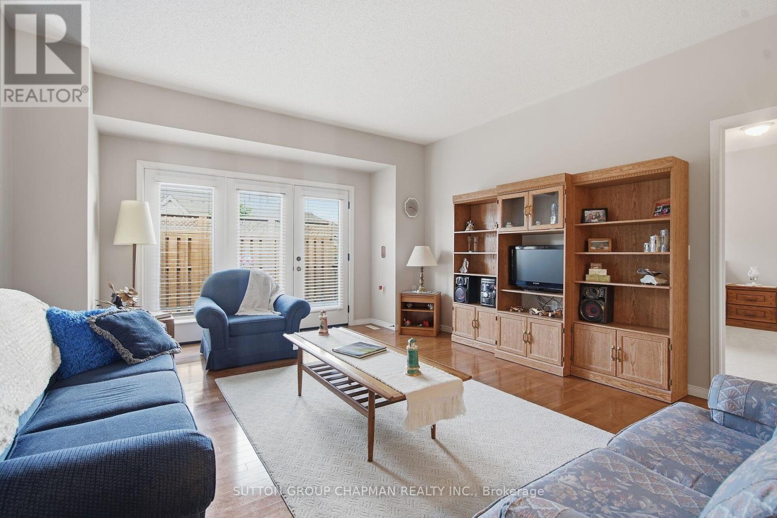 #41 1555 HIGHBURY AVENUE N - 19