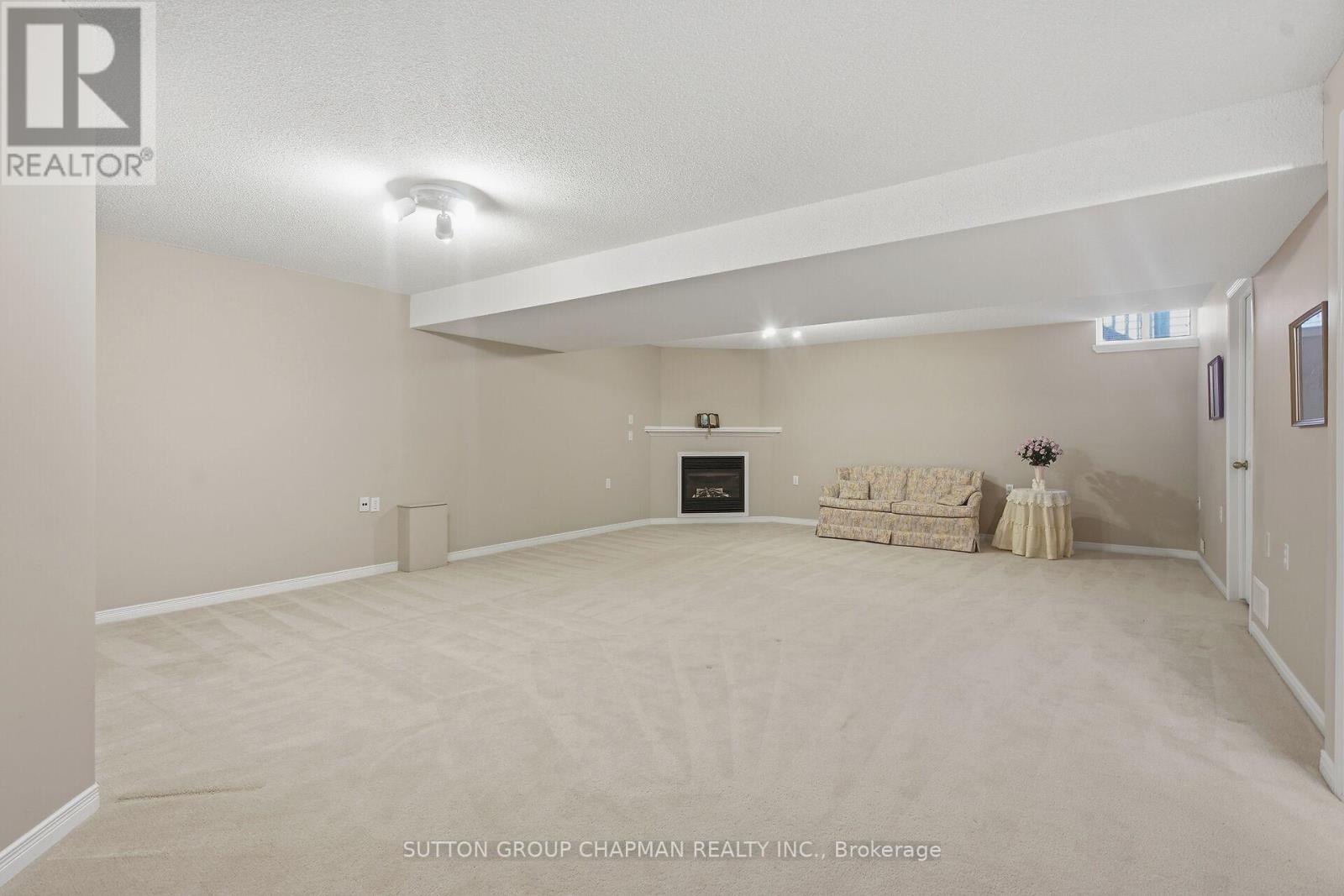 #41 1555 HIGHBURY AVENUE N - 27