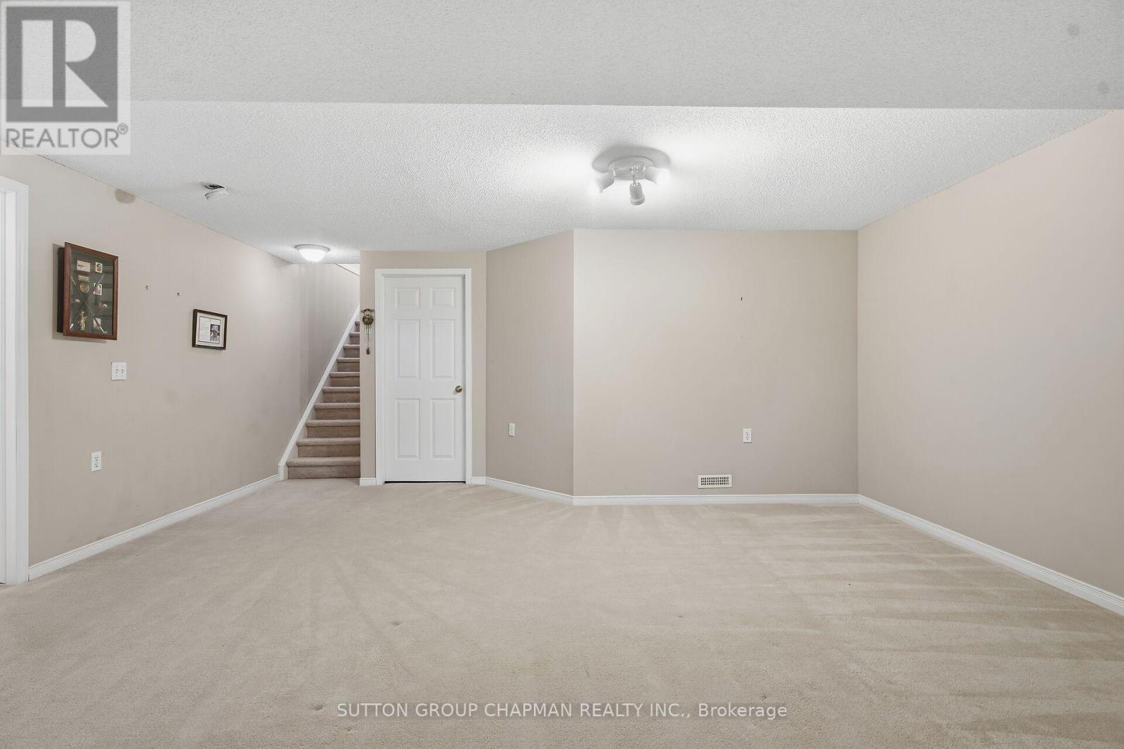 #41 1555 HIGHBURY AVENUE N - 29