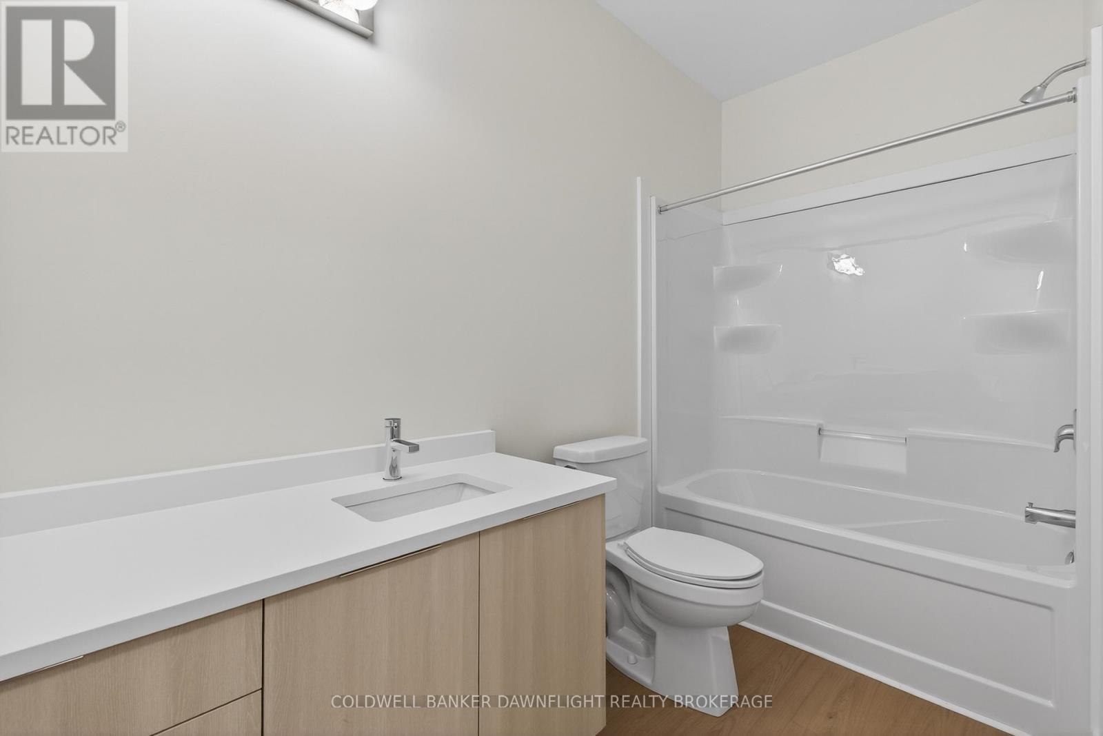 60 MOONLIGHT COURT - 18