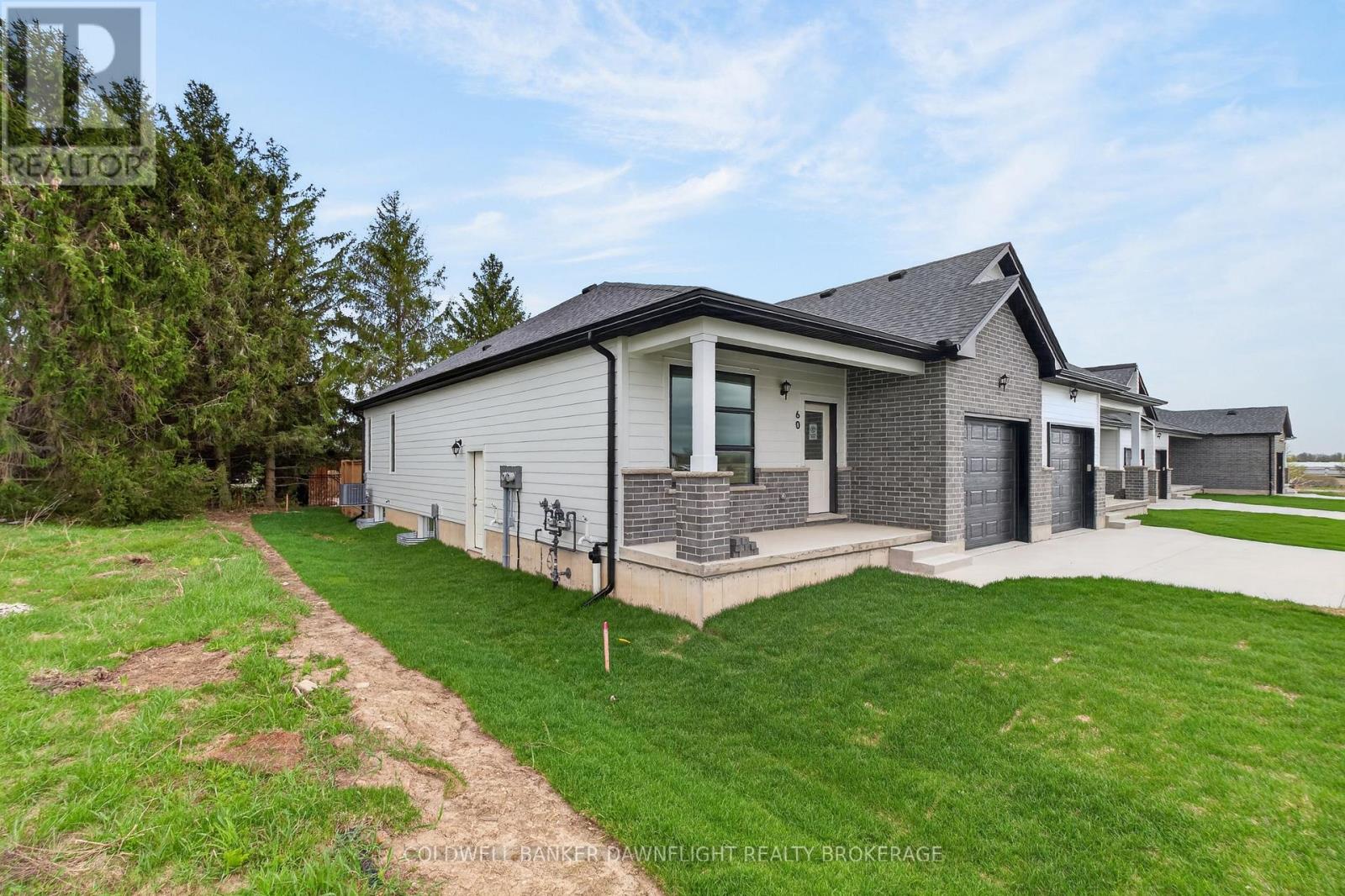 60 MOONLIGHT COURT - 2