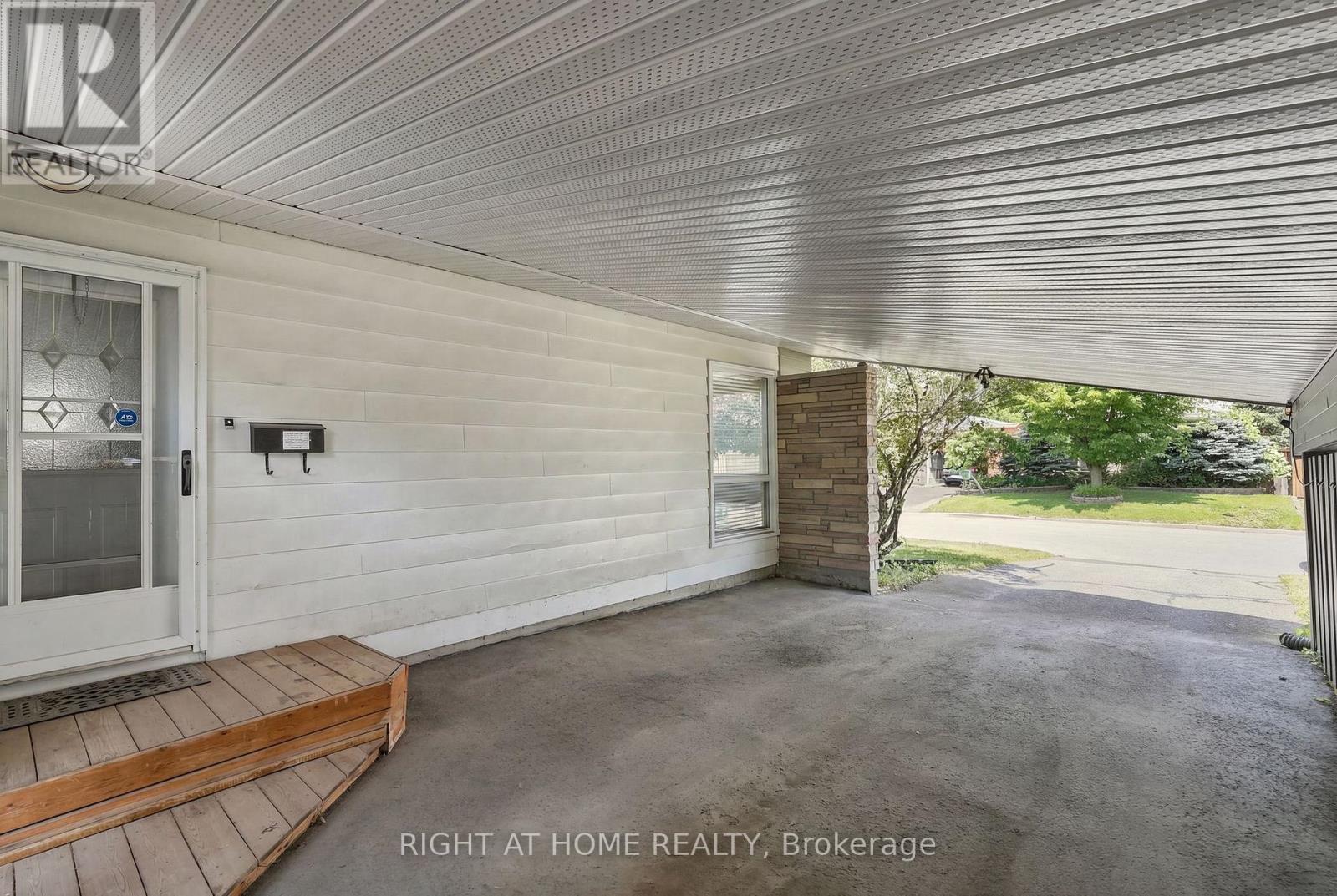 1272 COLLINS AVENUE - 27