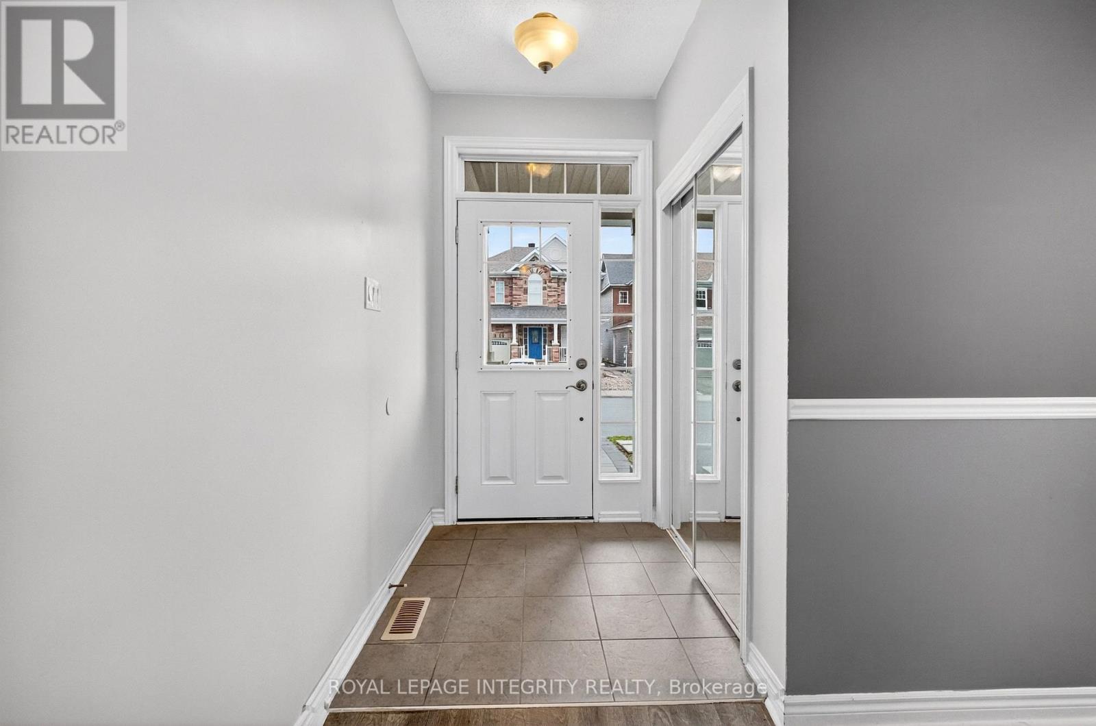 351 GALLANTRY WAY - 3