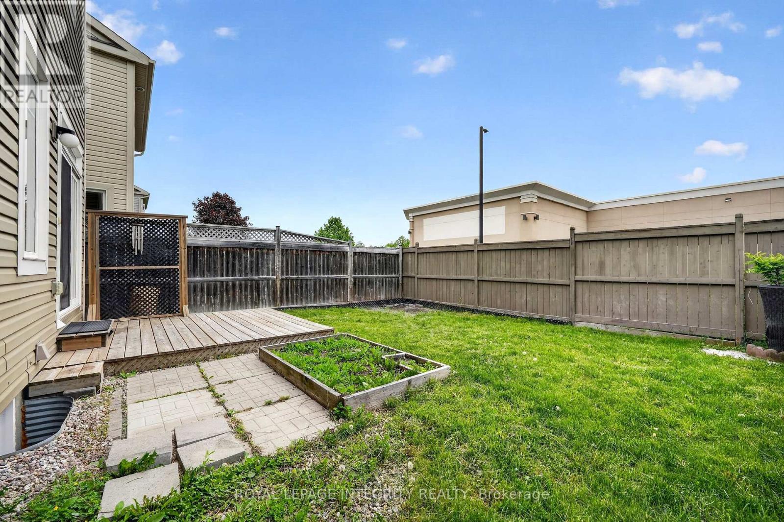 351 GALLANTRY WAY - 35