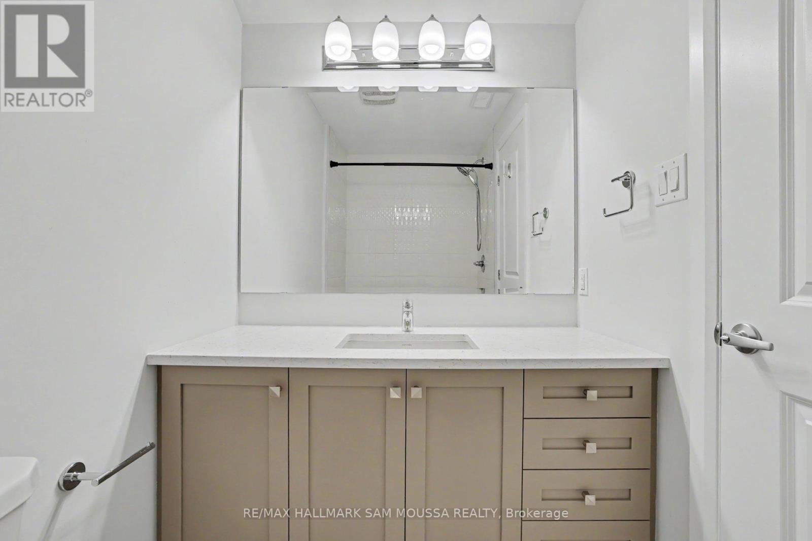 #A 215 ELDORADO PRIVATE - 35