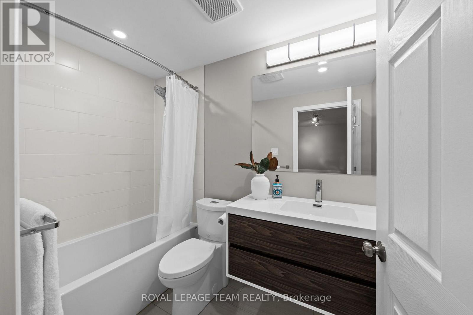 14 IRONSIDE COURT - Image 41