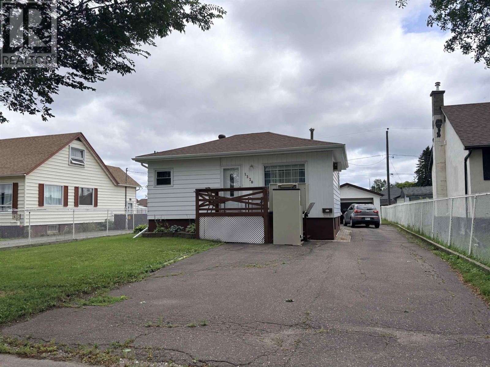 1320 Wallbridge AVE - 2