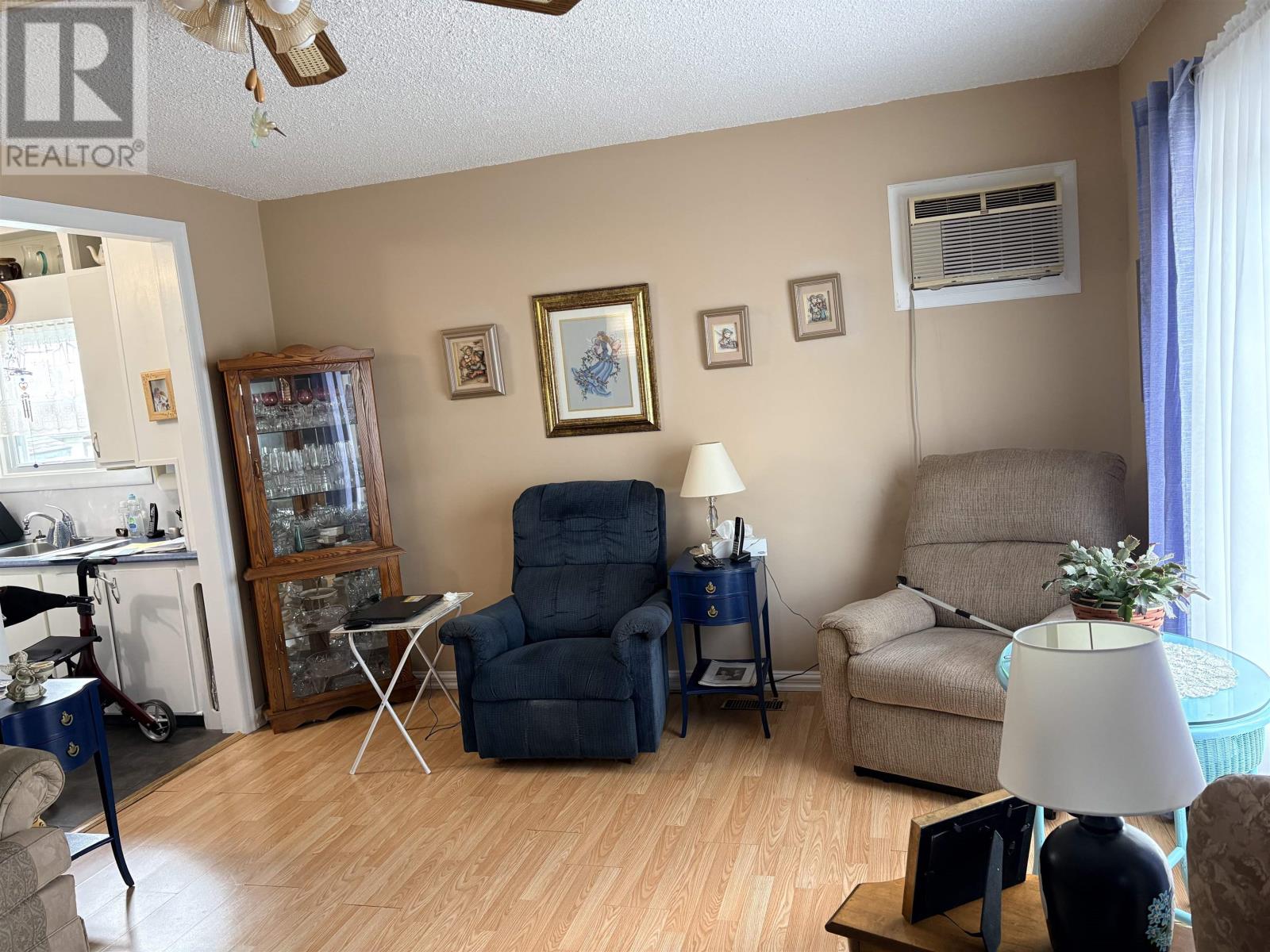 1320 Wallbridge AVE - 5