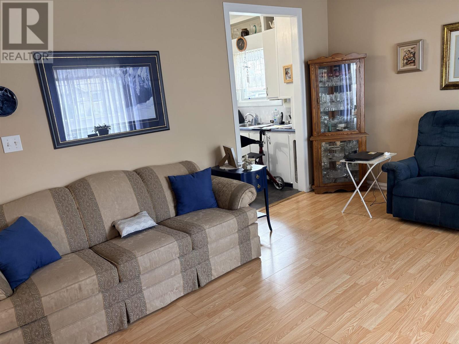 1320 Wallbridge AVE - 6