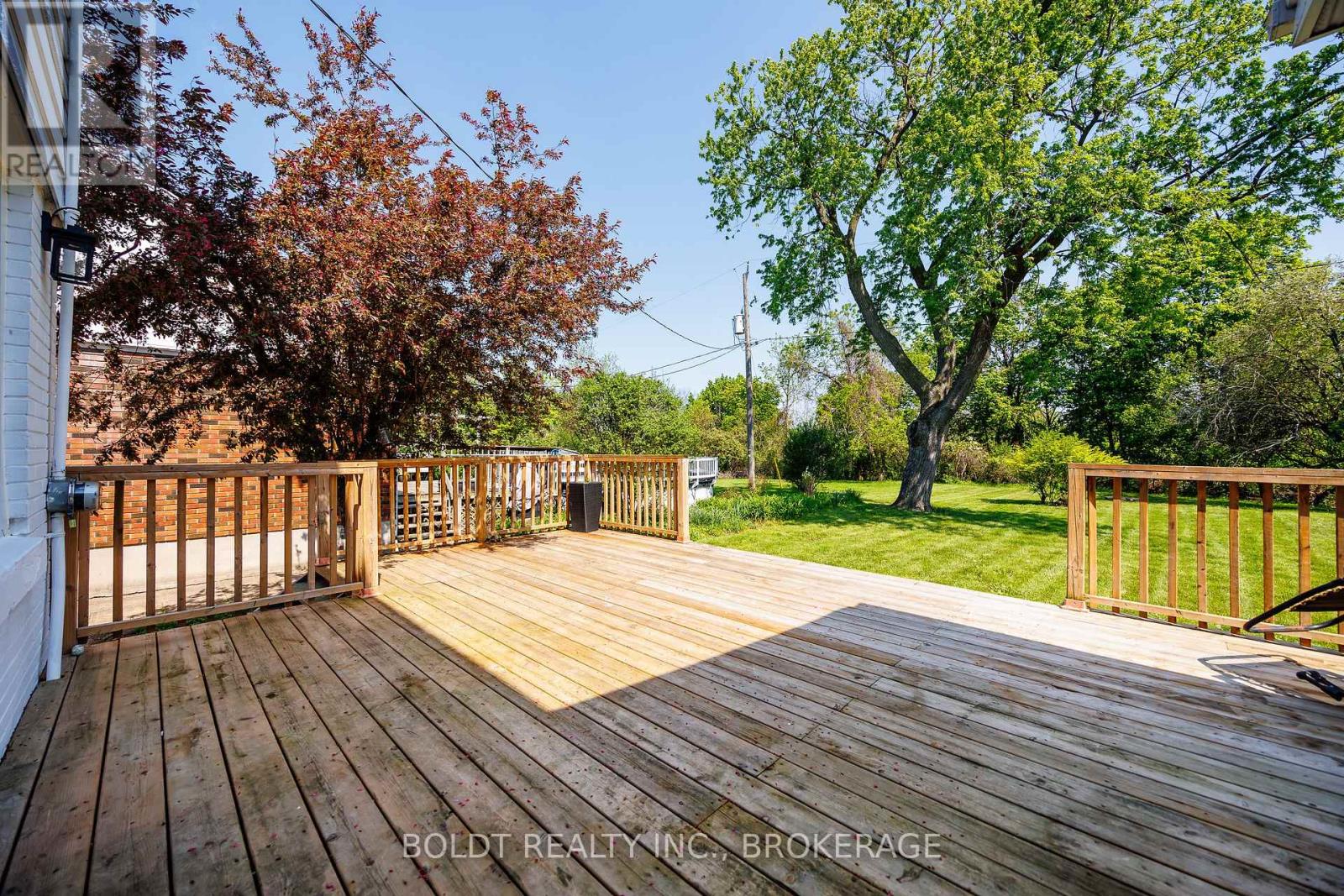 35 RIVERCREST DRIVE - 20