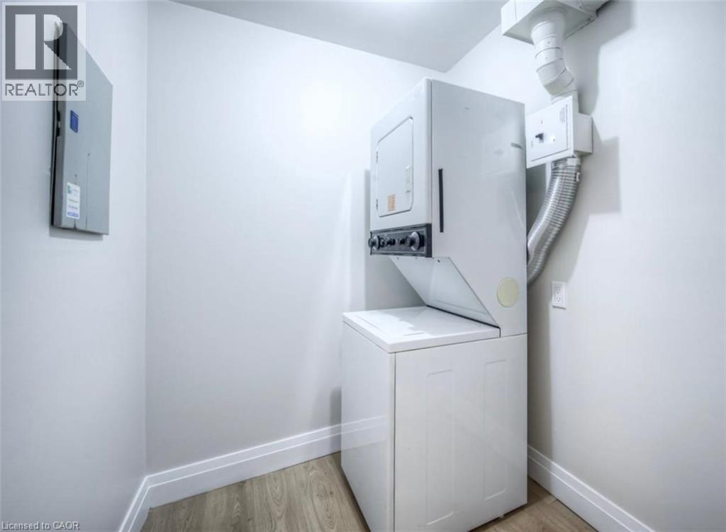 #107 30 HUGO Crescent - 7