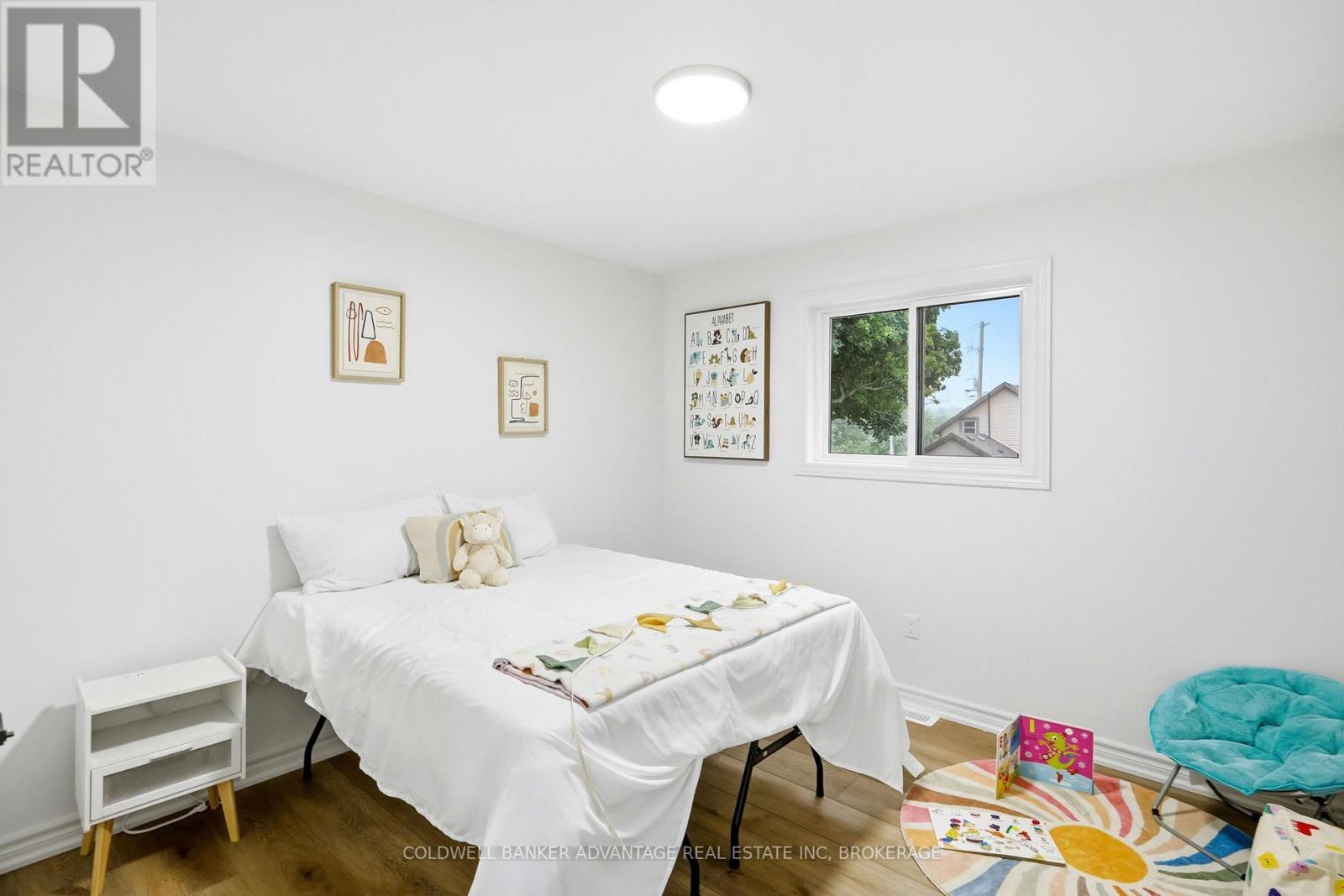 162 DUFFERIN STREET E - 18