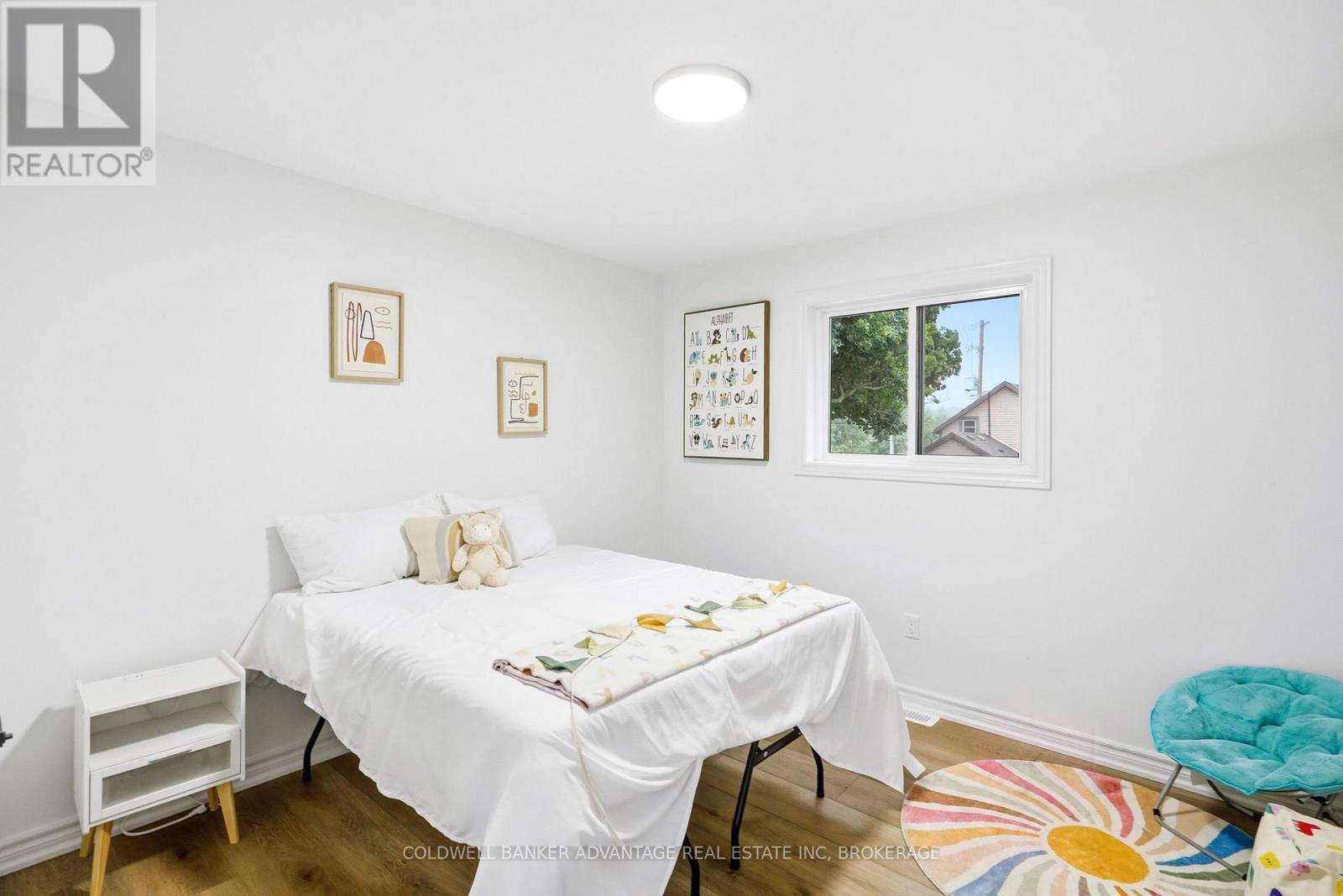 162 DUFFERIN STREET E - 19