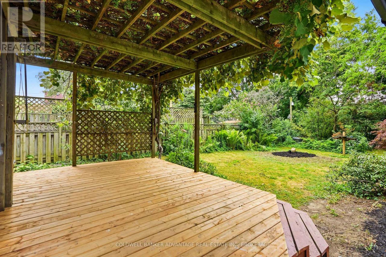 162 DUFFERIN STREET E - 28