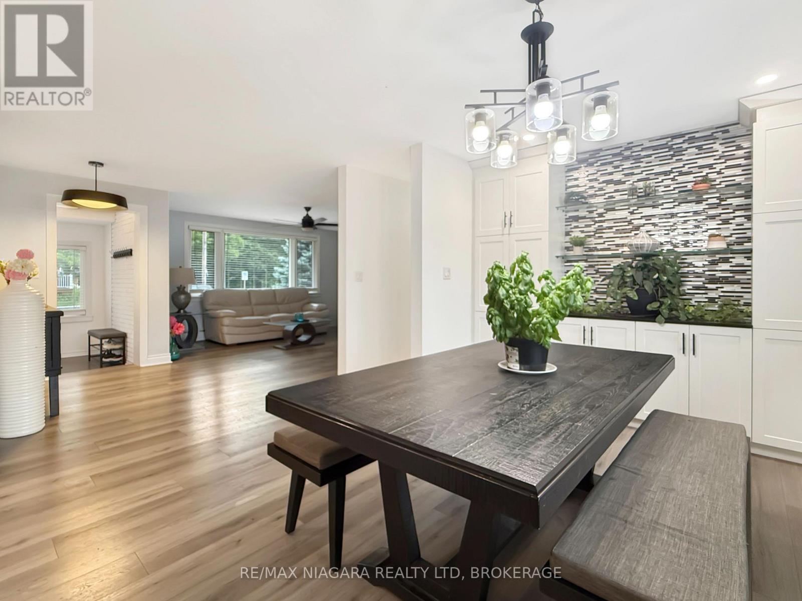222 RIDGEWAY ROAD - 10