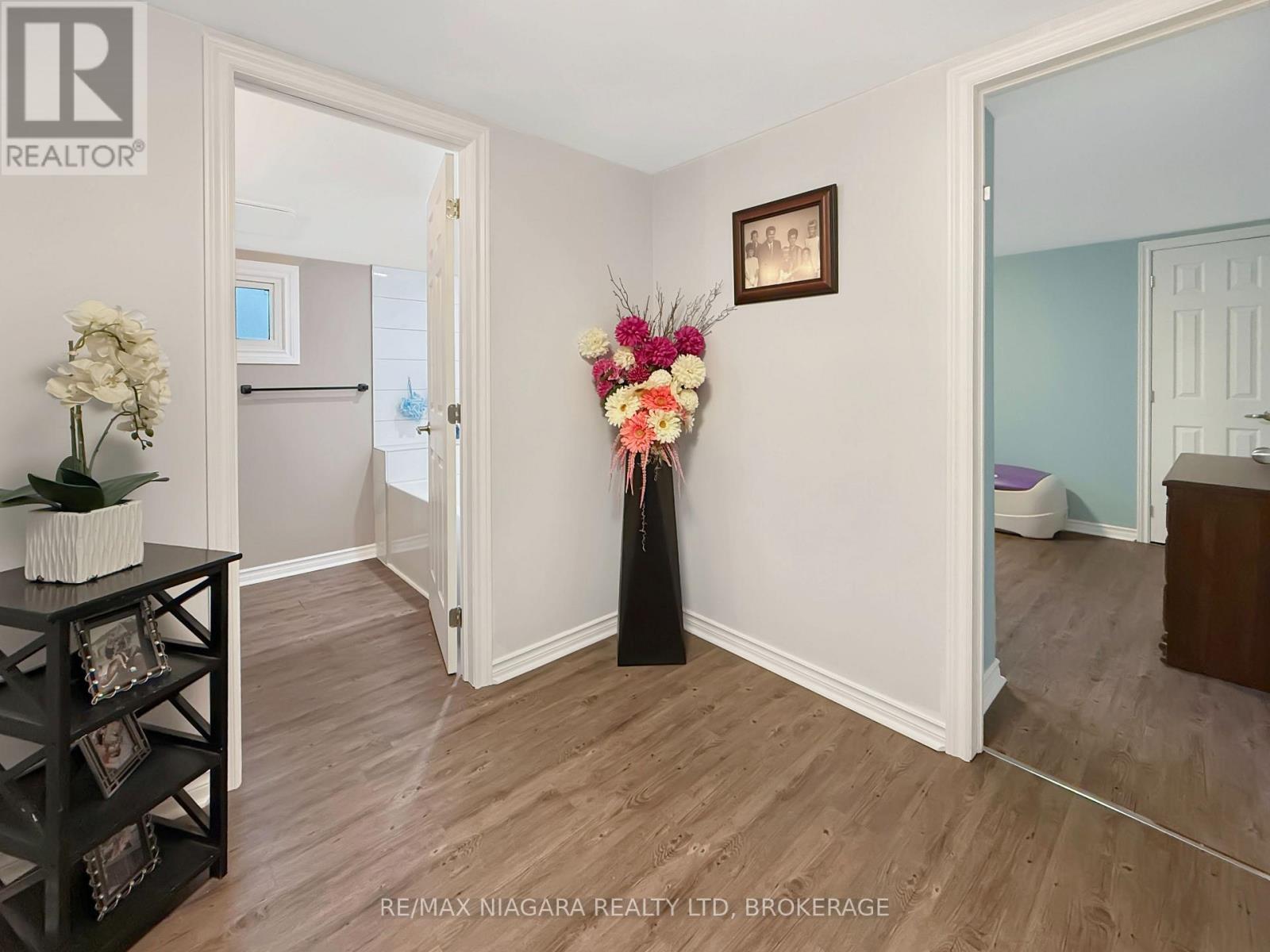 222 RIDGEWAY ROAD - 22