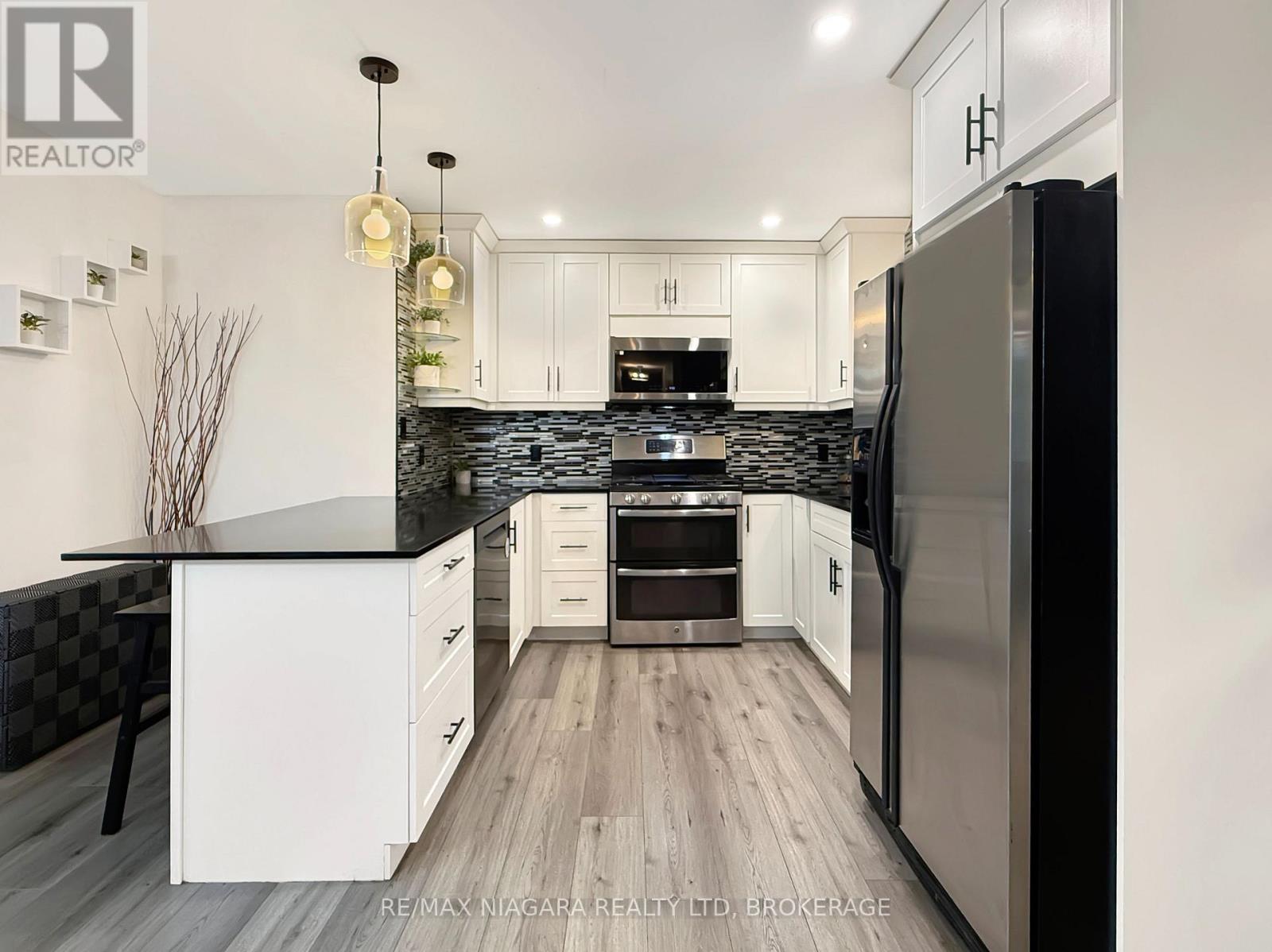 222 RIDGEWAY ROAD - 3