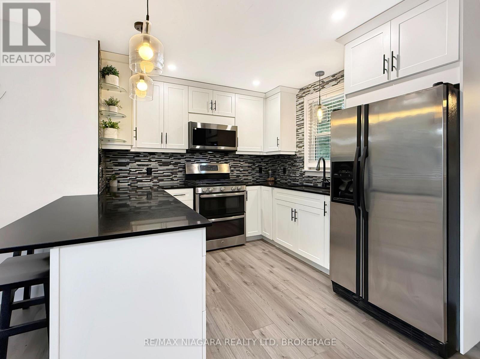 222 RIDGEWAY ROAD - 4