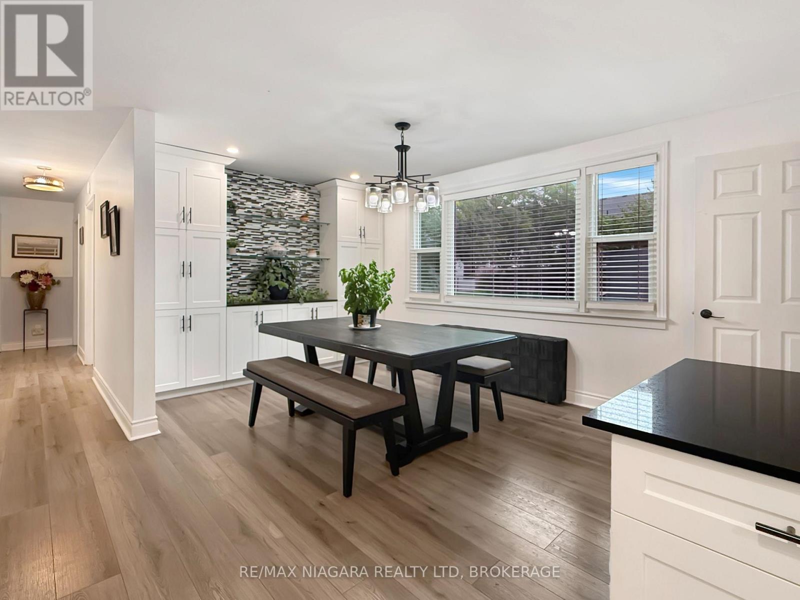 222 RIDGEWAY ROAD - 8