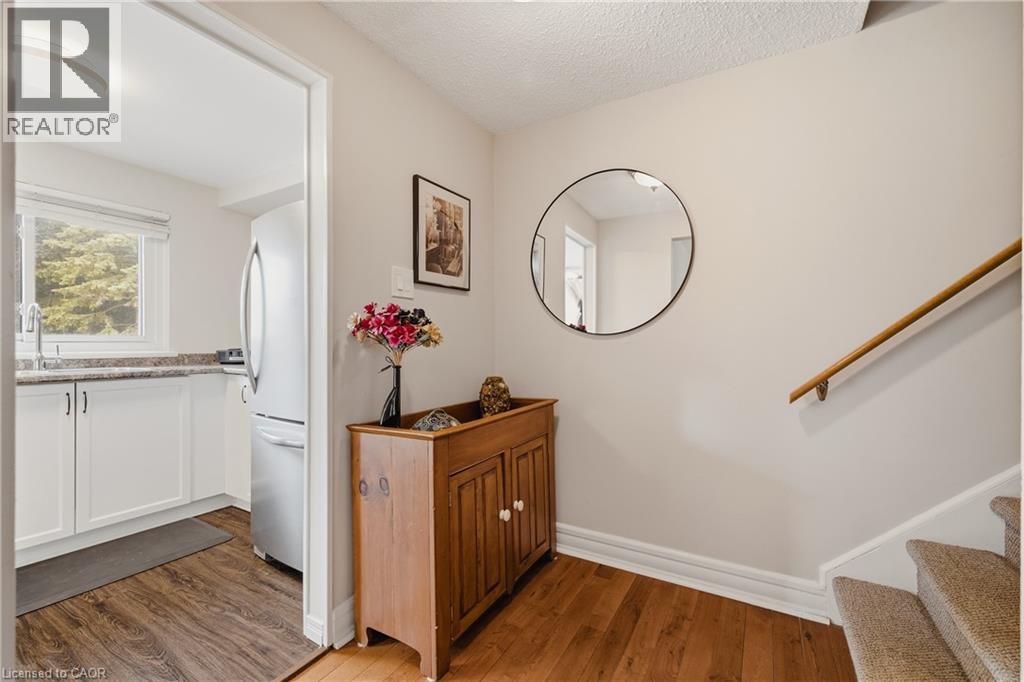 #4 2 WORTON Avenue - Image 10