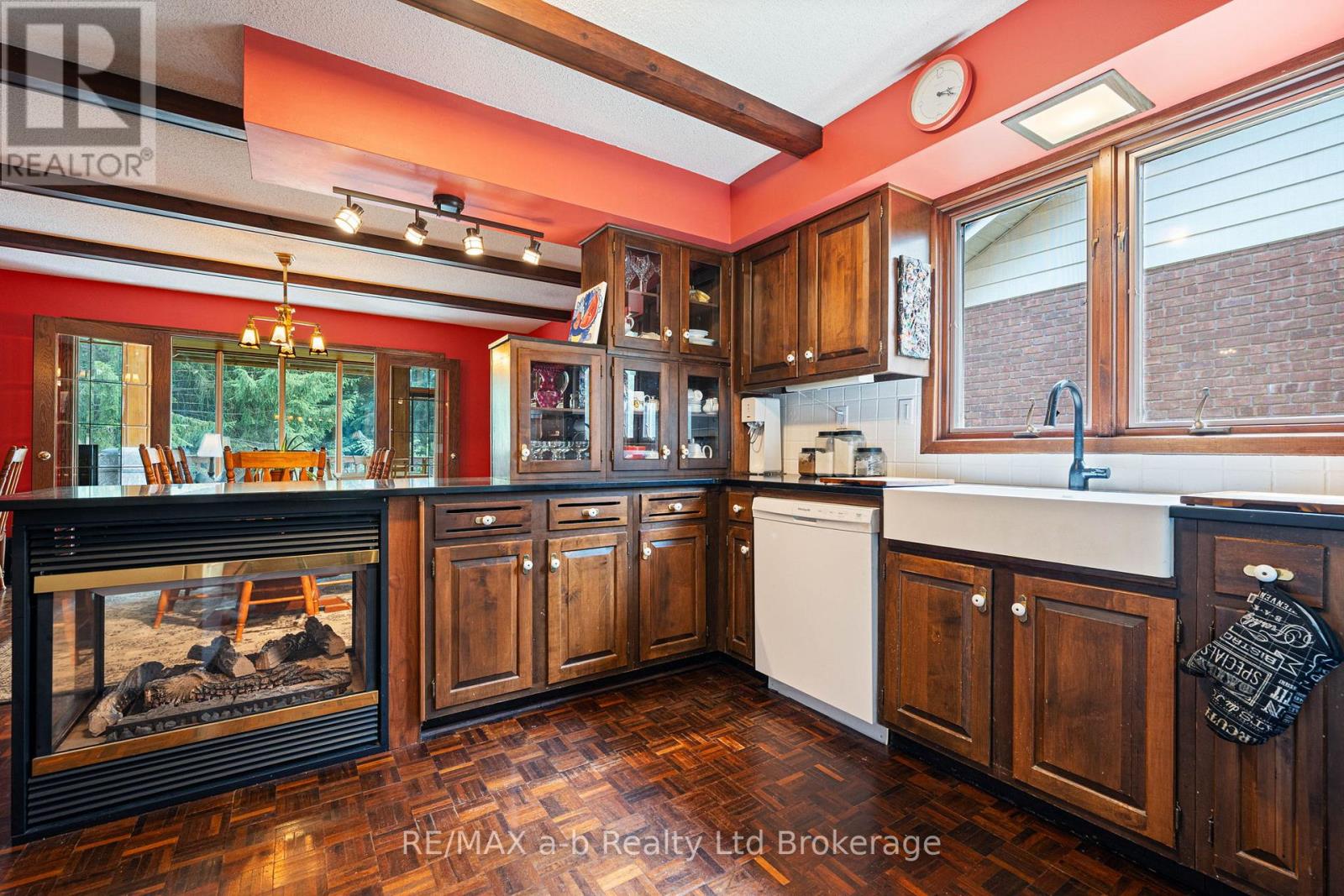 13 SEGAL DRIVE - 13