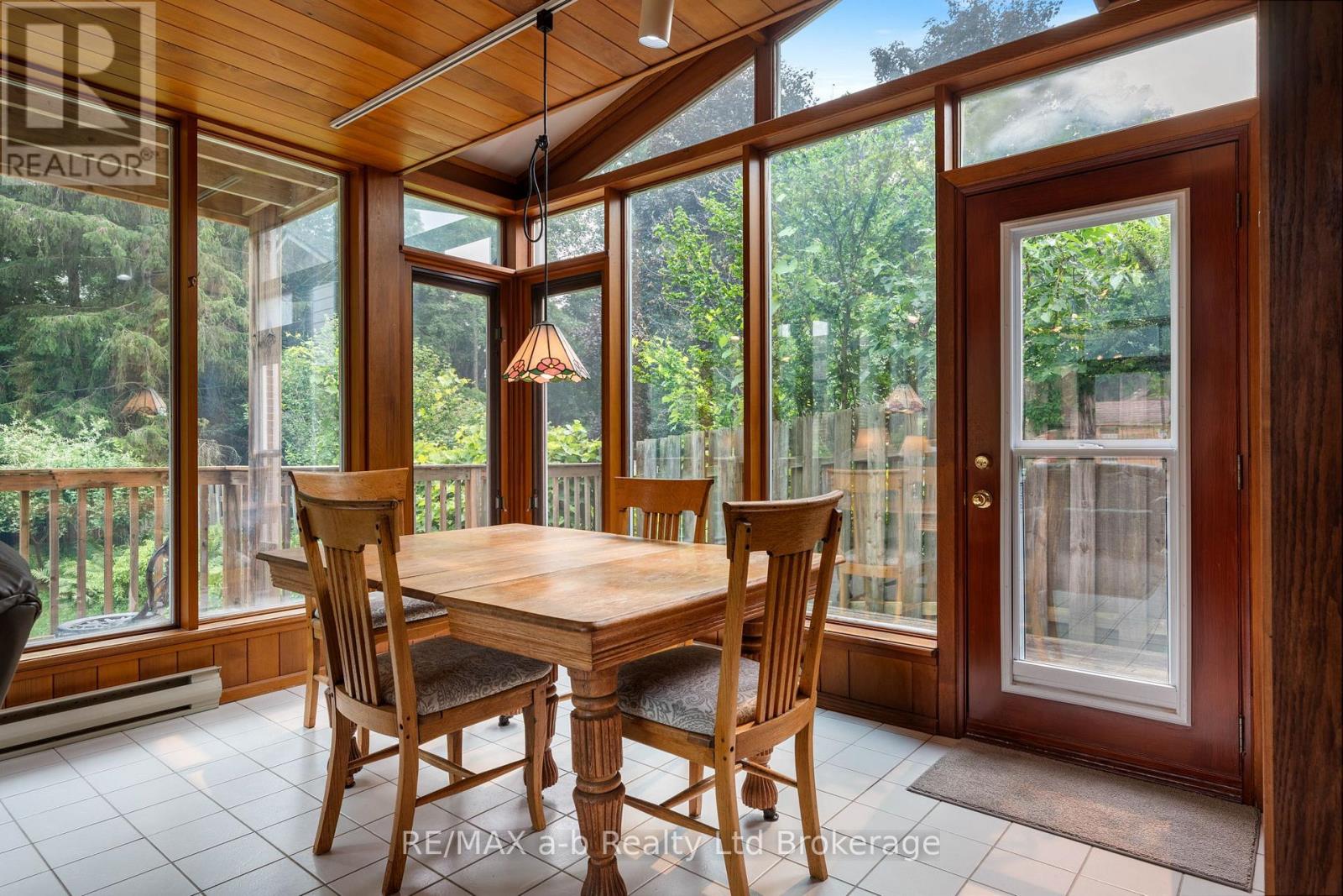 13 SEGAL DRIVE - 16