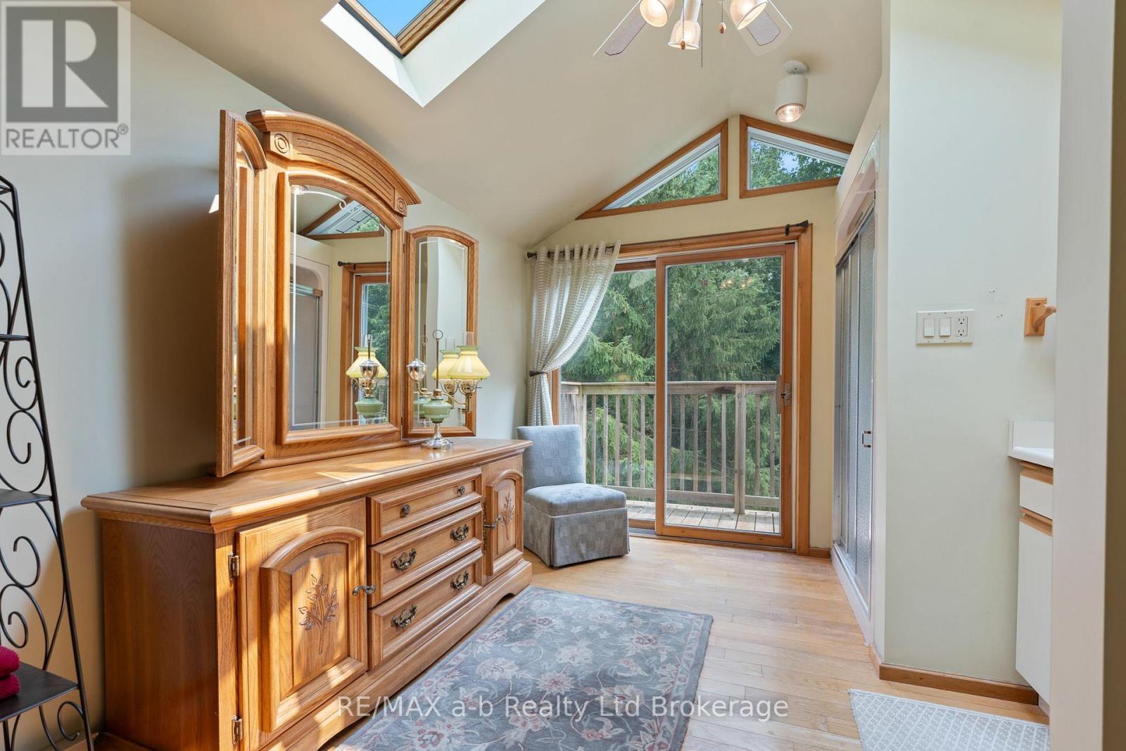 13 SEGAL DRIVE - 21