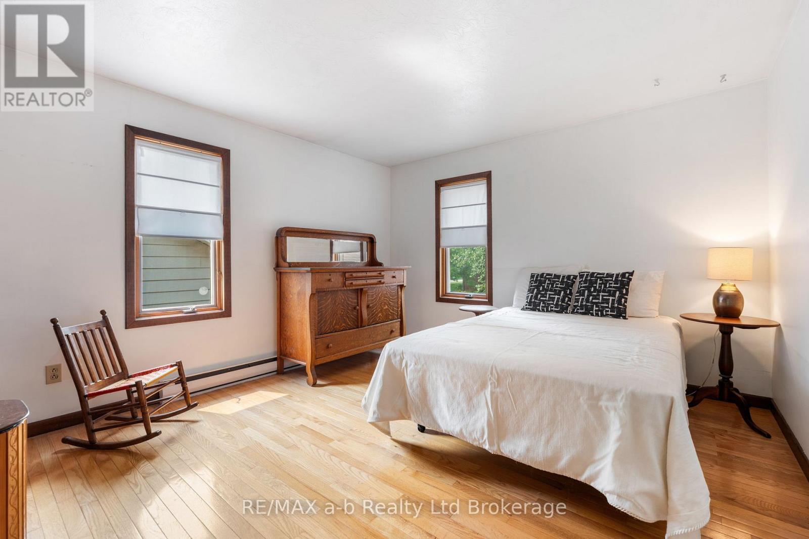13 SEGAL DRIVE - 22