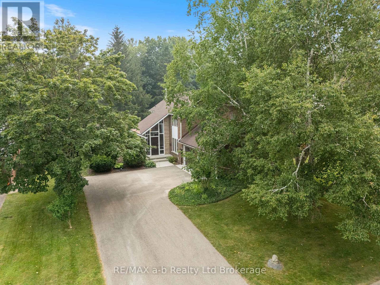 13 SEGAL DRIVE - 3