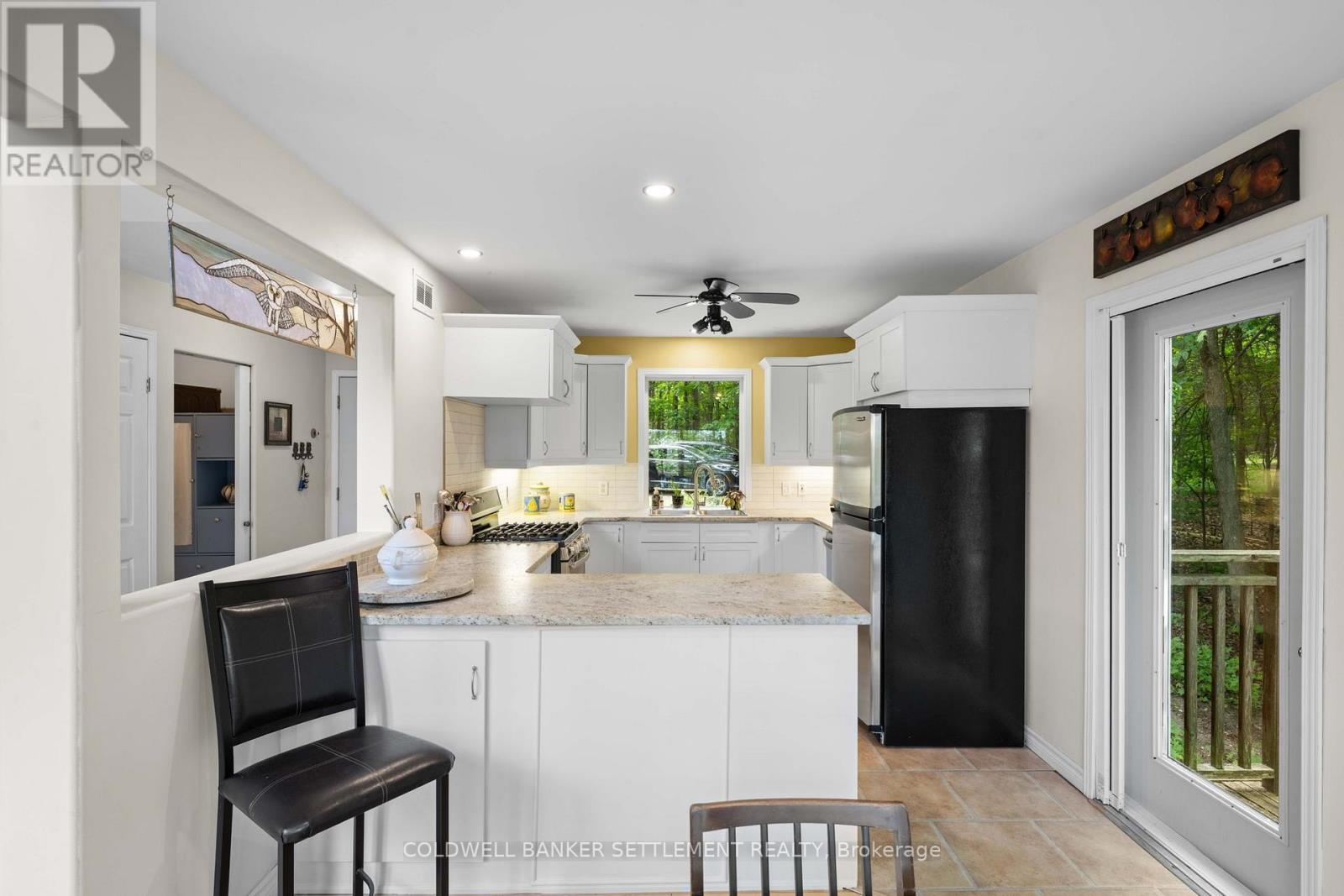 812 DOUGLAS LANE - Image 18