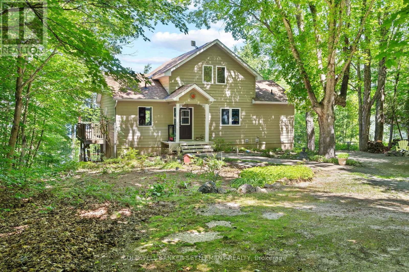 812 DOUGLAS LANE - 2