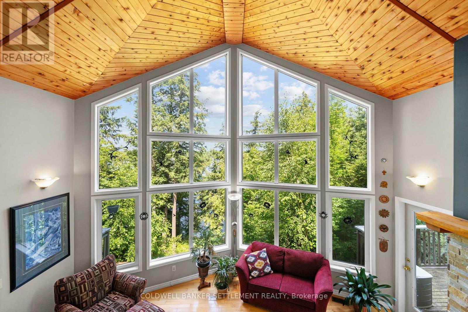 812 DOUGLAS LANE - Image 32
