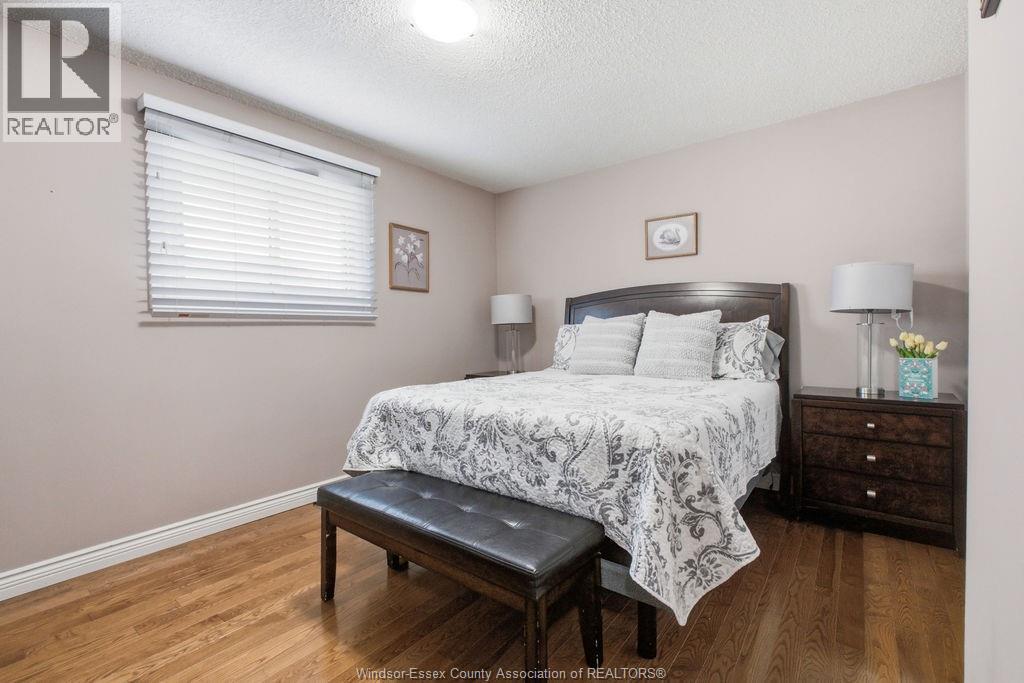 3375 DOLPHIN COURT - 15