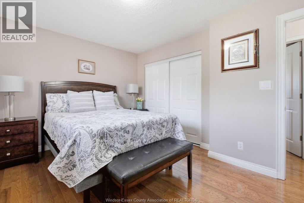 3375 DOLPHIN COURT - 16