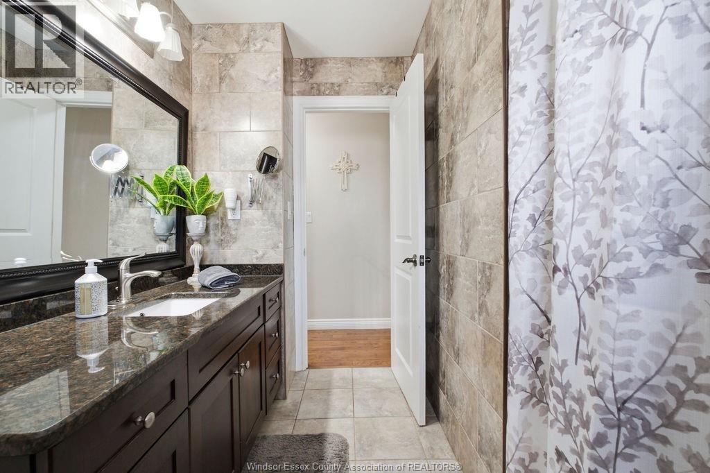 3375 DOLPHIN COURT - 18