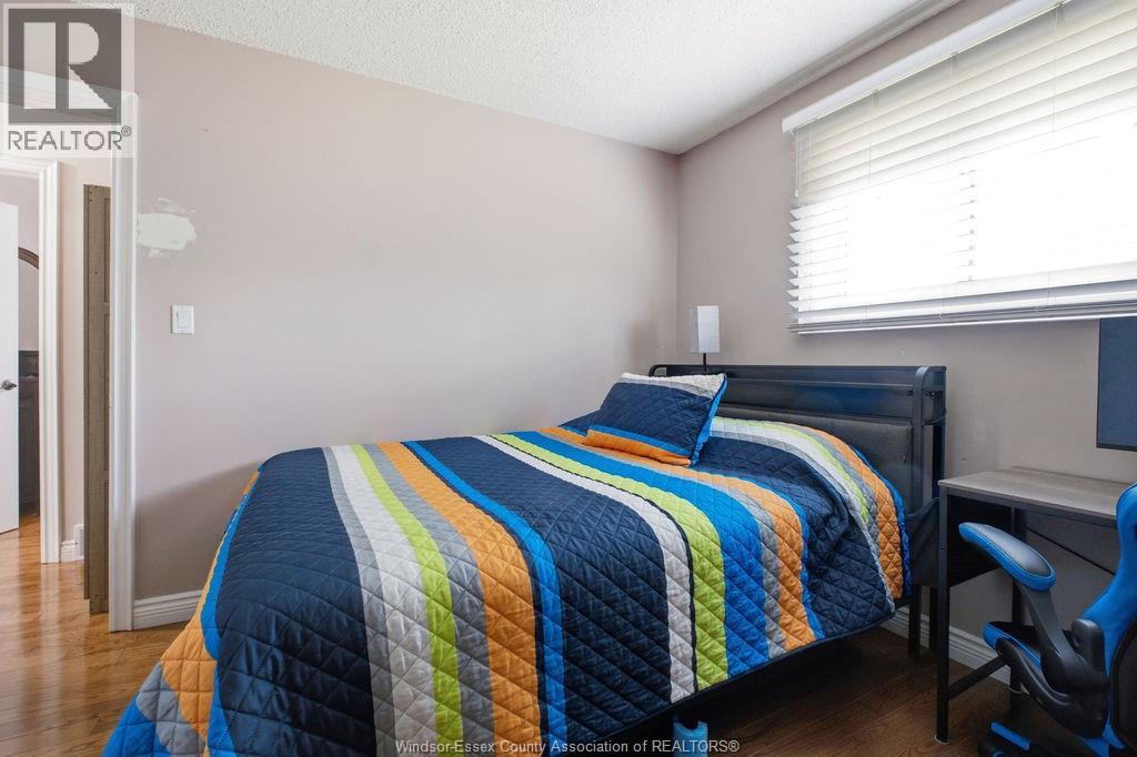 3375 DOLPHIN COURT - 19