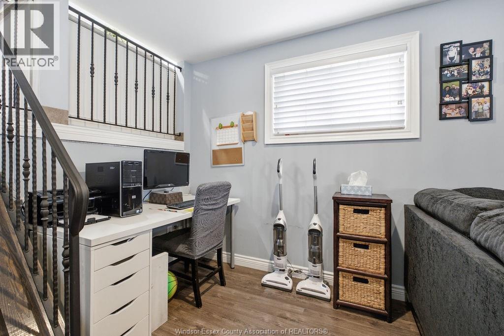 3375 DOLPHIN COURT - 24