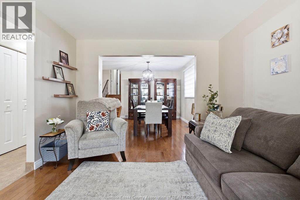 3375 DOLPHIN COURT - 7